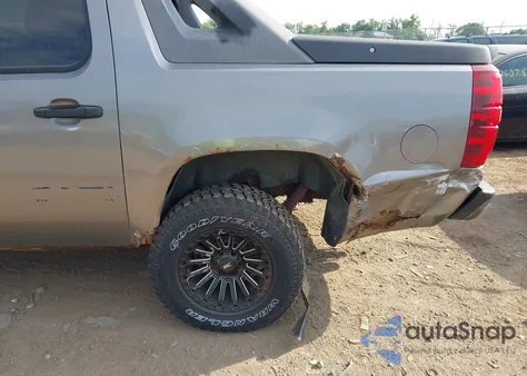 2009 Chevrolet Avalanche Ls from USA, damaged, VIN 3GNFK12039G189394